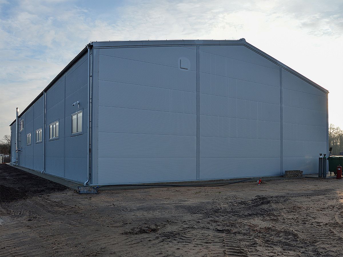 Kravas mašīnu serviss ar ofisu - Riga